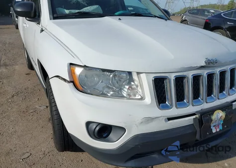2011 Jeep Compass из США, поврежденный, VIN 1J4NT1FA2BD267228